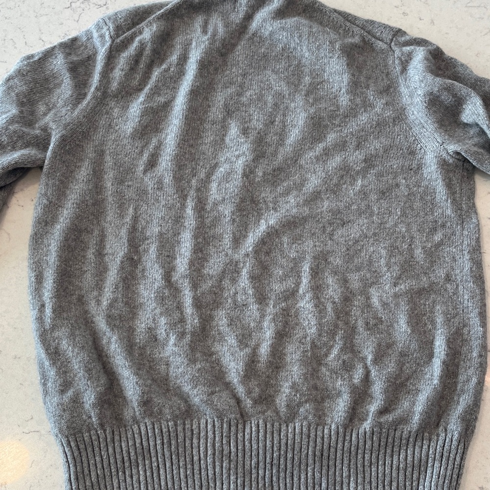 Everlane Cashmere Gray Sweater size M - Picture 7 of 8
